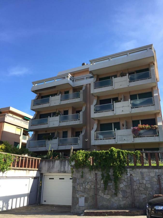 L'Attico Di Anna Apartment Sanremo Exterior photo